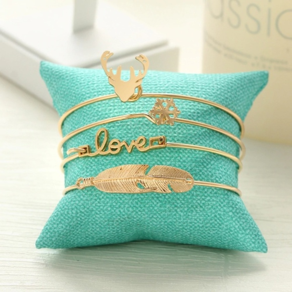 🎉4 Piece Bangle Set